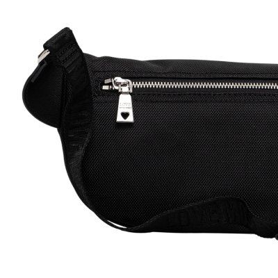 THE TRAVEL FANNY PACK